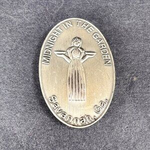 Midnight in The Garden Fridge Magnet Savannah Ga Metal Souvenir Vacation Travel